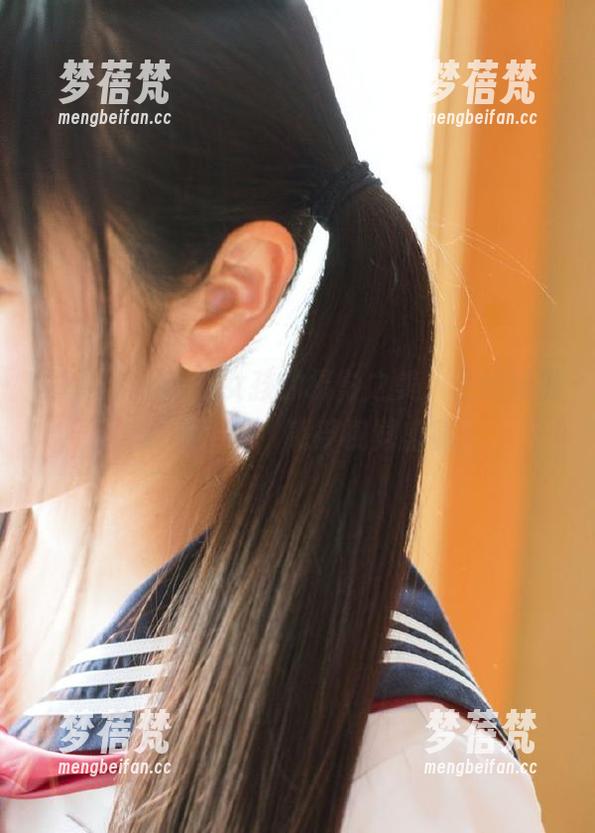 发现Umeko J女孩的摄影之美，在线畅游美图世界，感受视觉盛宴